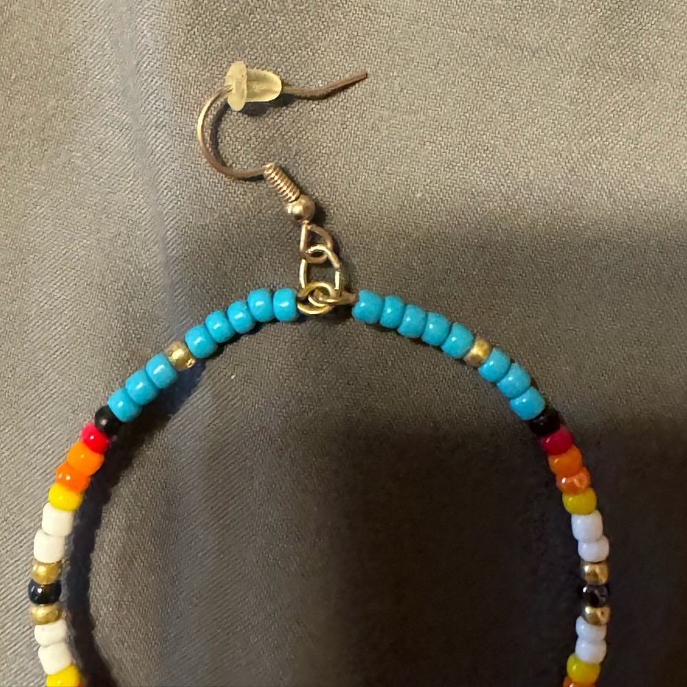 Women’s beaded western earrings. Like new - Picture 2 of 3